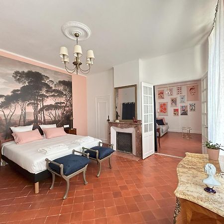 Domaine De Lanis - Maison D'Hotes Avec Parc Et Piscine กัสเตลโนดารี ภายนอก รูปภาพ